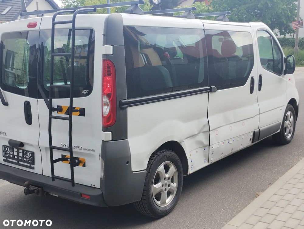 Opel Vivaro L2H1 2.9t - 9