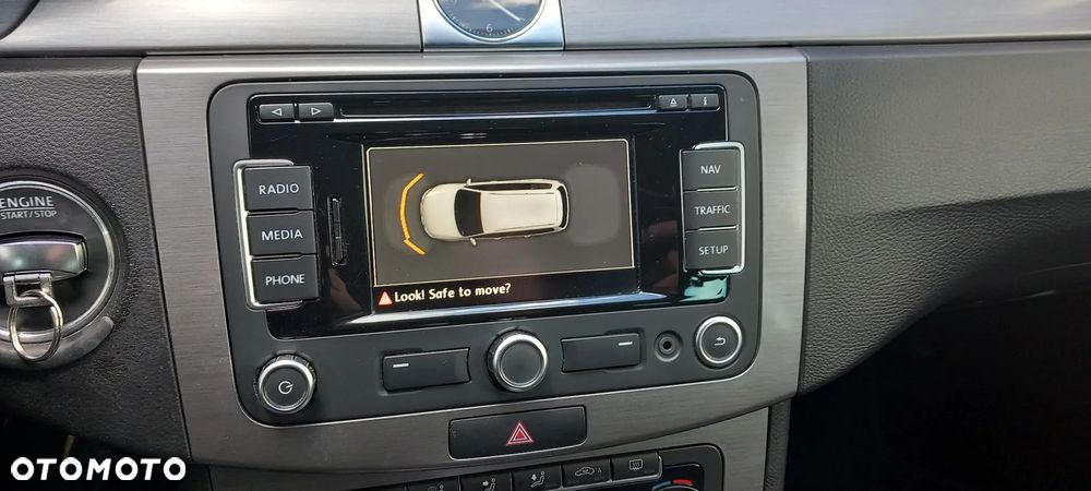 Volkswagen Passat Variant 2.0 TDI 4Motion BlueMotion Technol Highline - 16