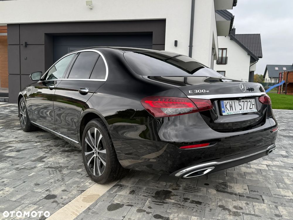 Mercedes-Benz Klasa E 300 Exclusive - 6