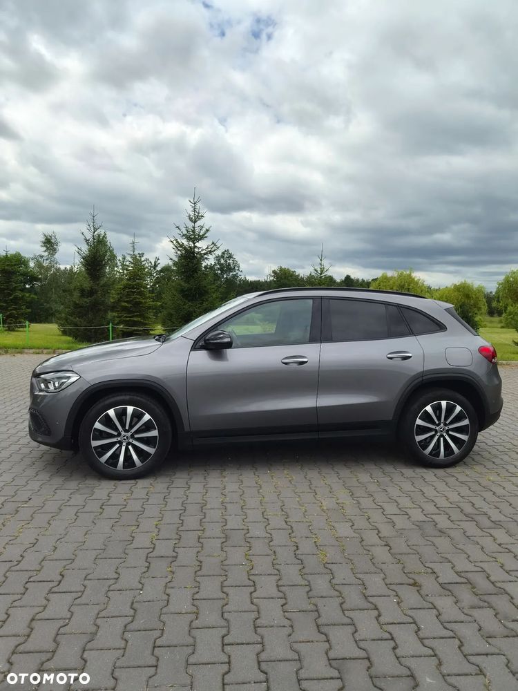 Mercedes-Benz GLA 220 d 4-Matic - 5