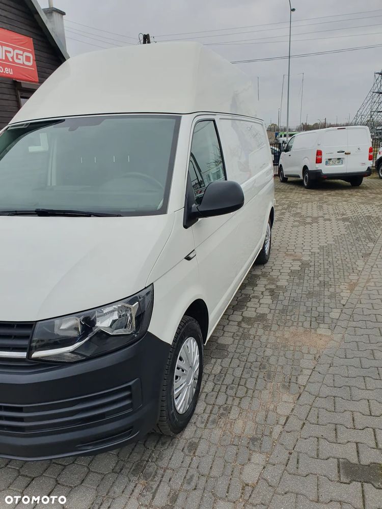 Volkswagen Transporter - 16