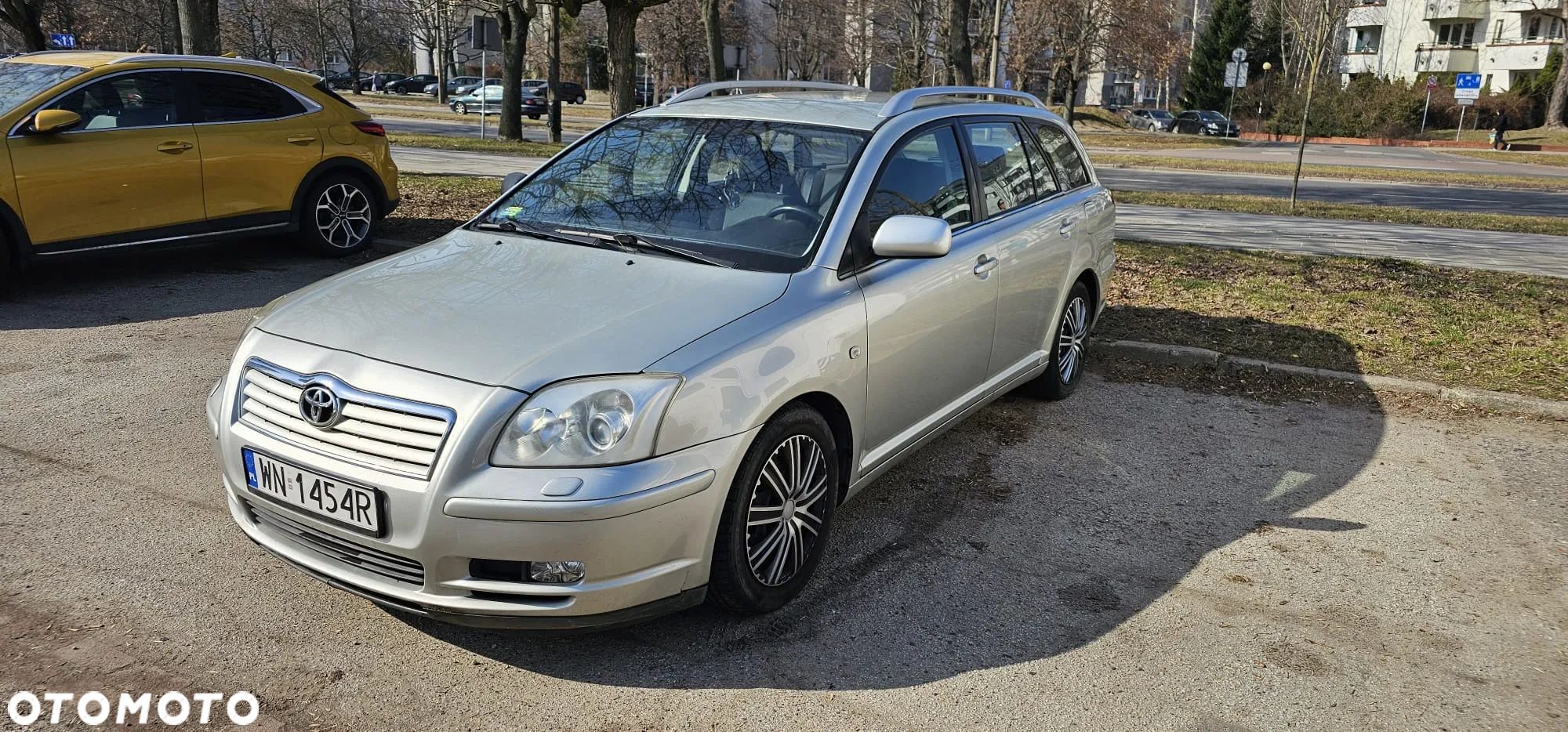 Toyota Avensis 1.8 VVT-i Luna - 1