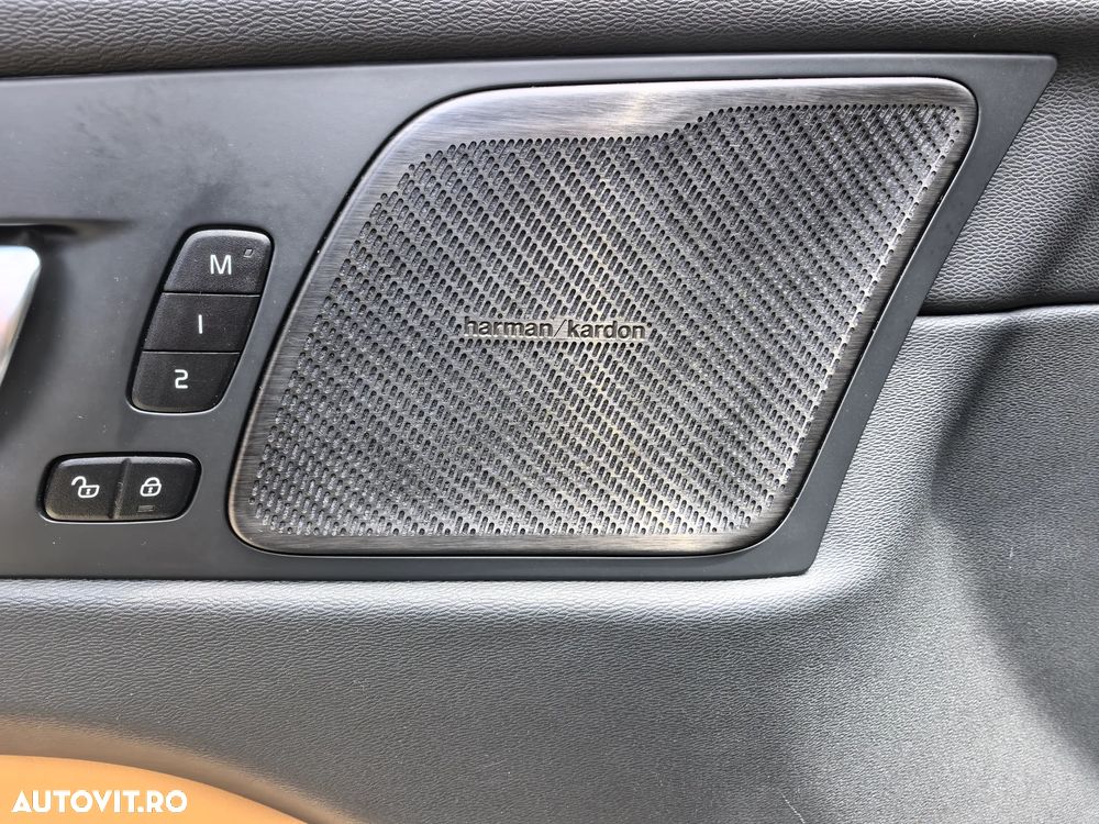Volvo XC 60 Recharge T6 Twin Engine eAWD Inscription Expression - 24
