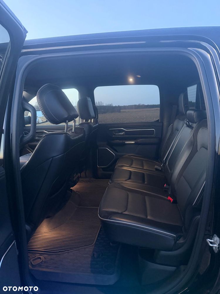 Dodge RAM 5.7 4x4 - 18