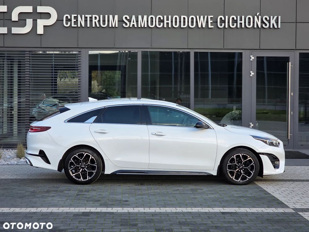 Kia ProCeed 1.5 T-GDI GT Line - 10