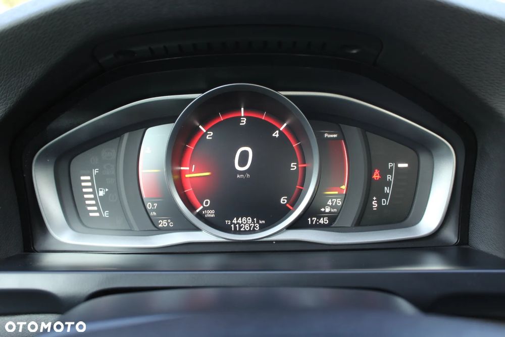 Volvo S60 Cross Country D3 Geartronic Momentum - 23