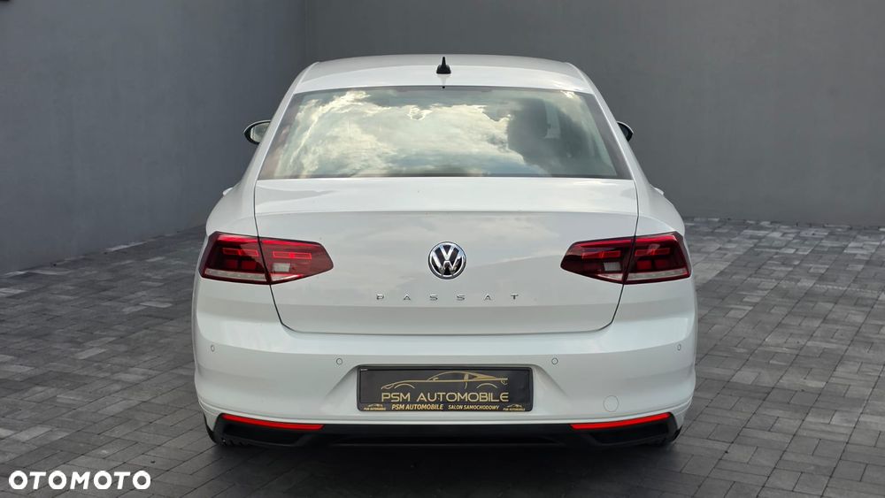Volkswagen Passat 2.0 TDI EVO Essence - 10