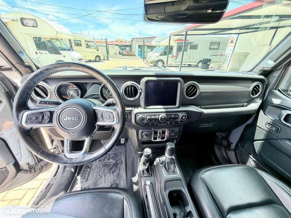 Jeep Gladiator 3.0V6 MultiJet AWD Auto Overland - 13