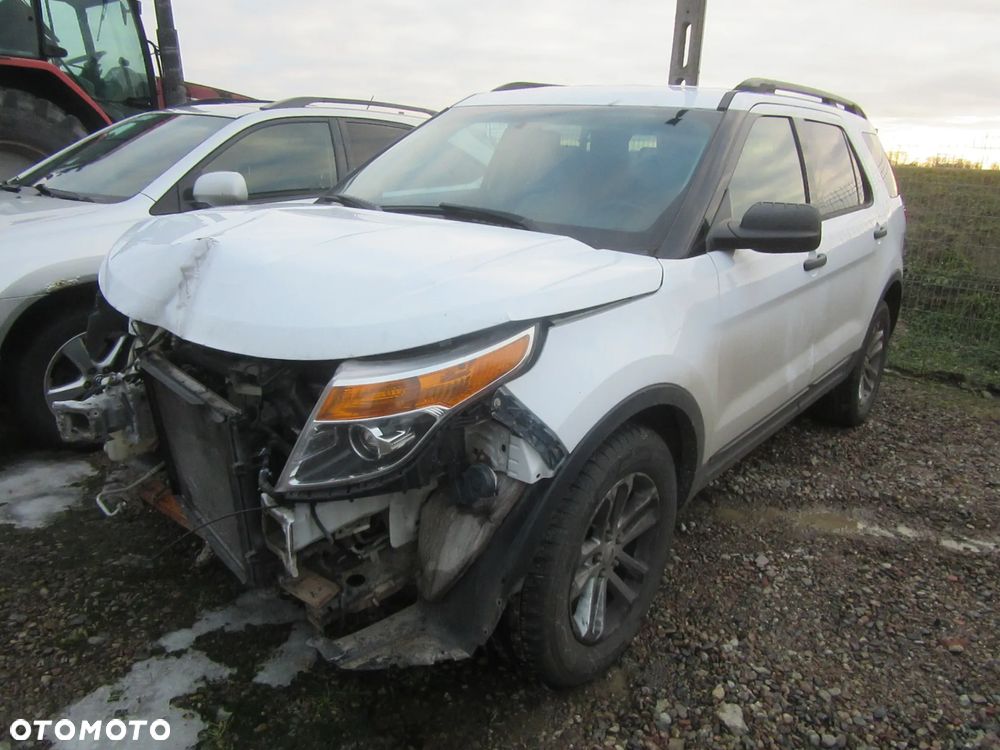 Ford Explorer V 2013 KLAPA BAGAŻNIKA - 4