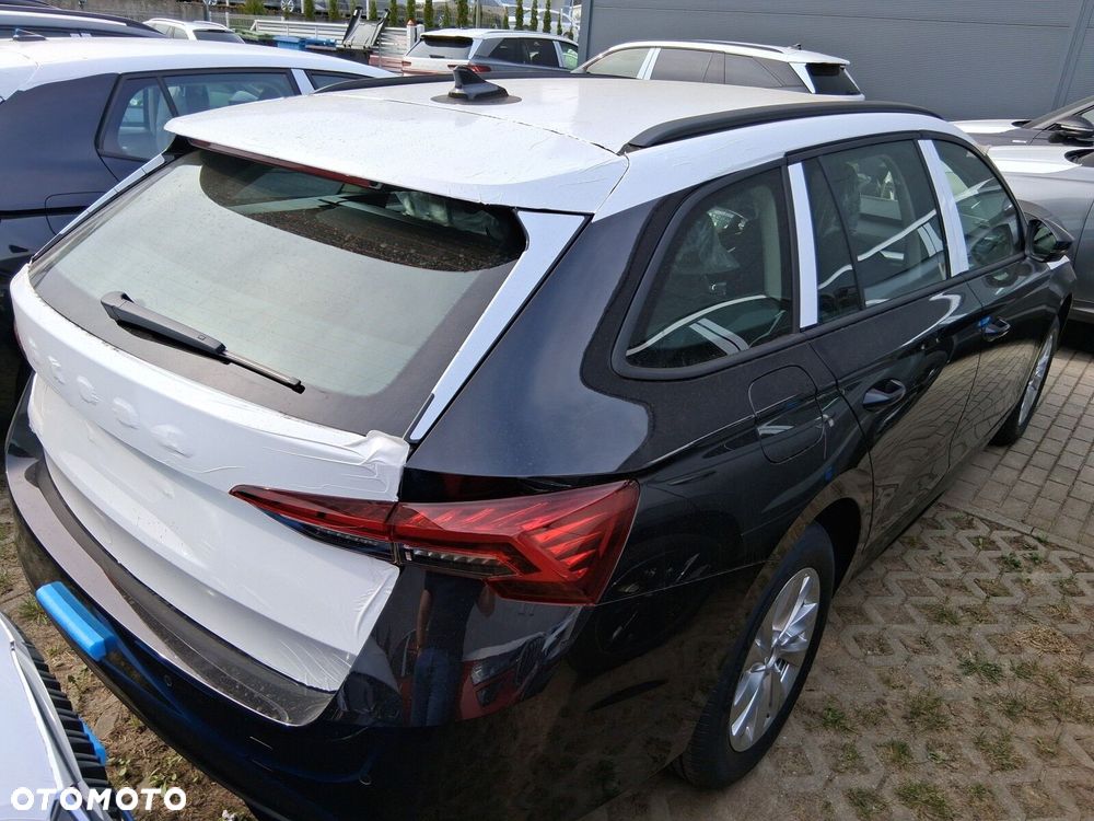Skoda Octavia 2.0 TDI Drive Essence DSG - 3