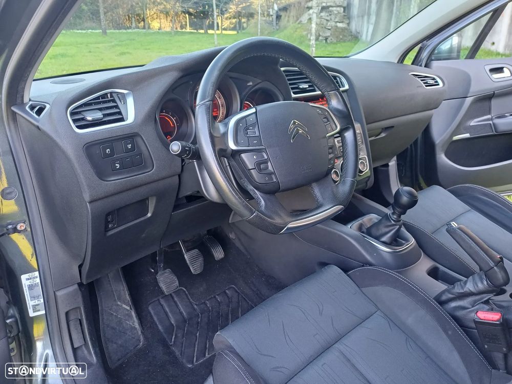 Citroën C4 1.6 HDi Exclusive - 18