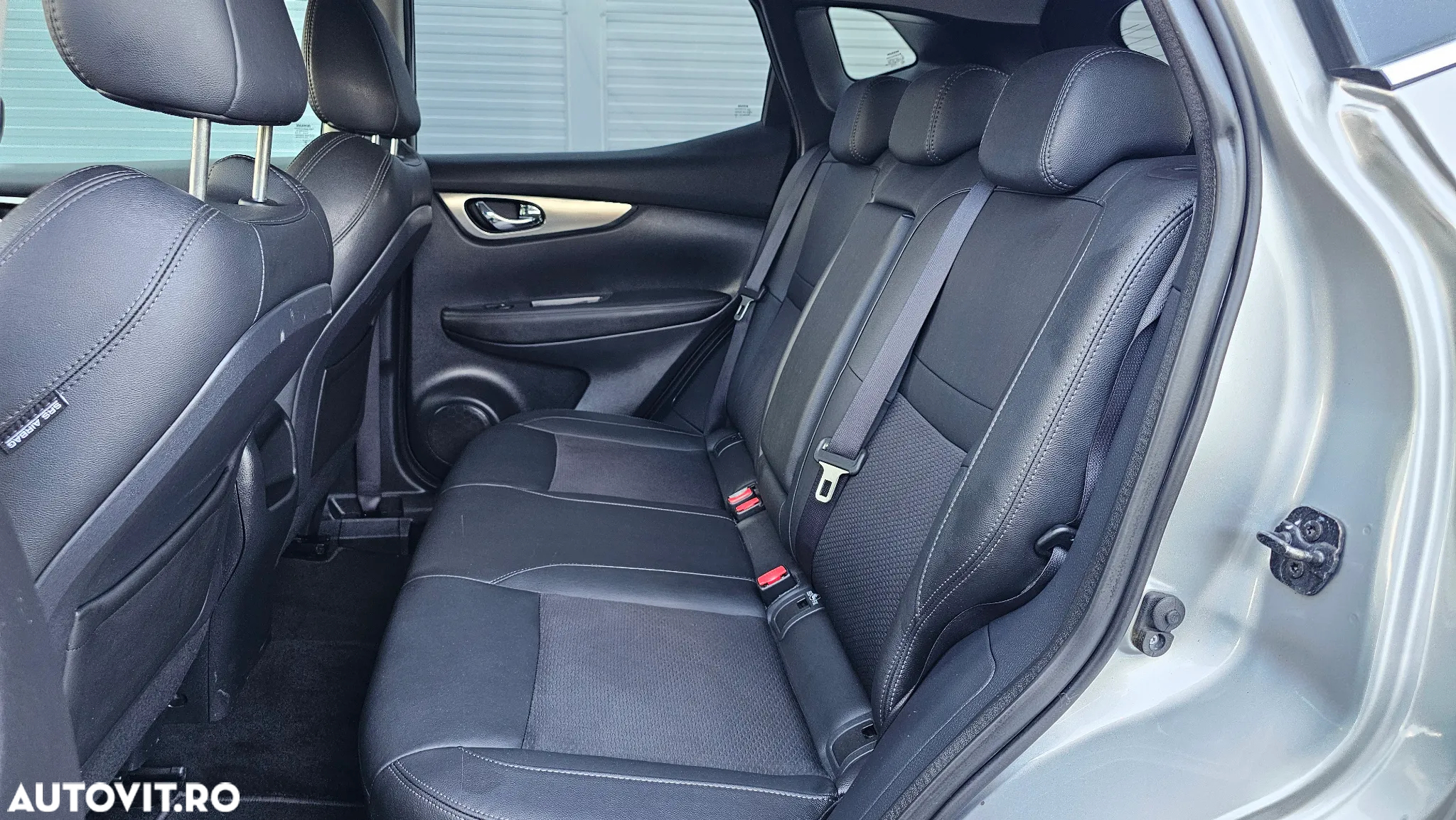 Nissan Qashqai 1.6 DCI Start/Stop X-TRONIC Tekna - 11