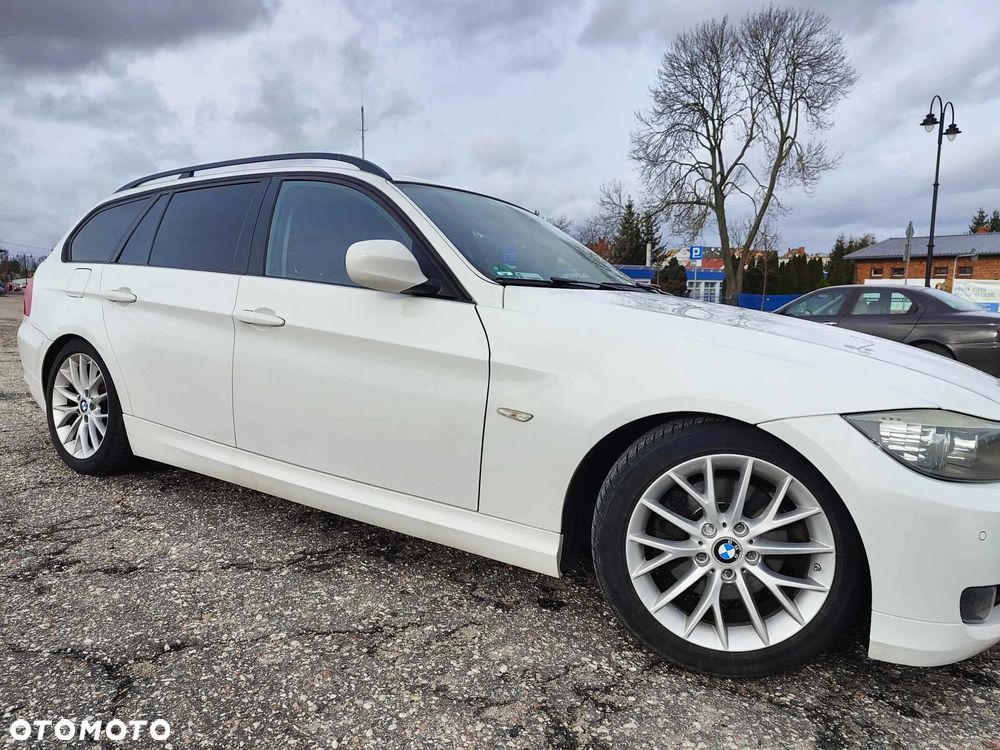 BMW Seria 3 320i - 9