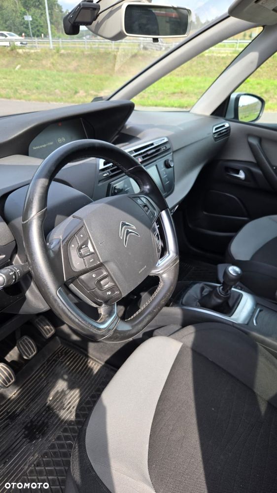 Citroën C4 Picasso - 12