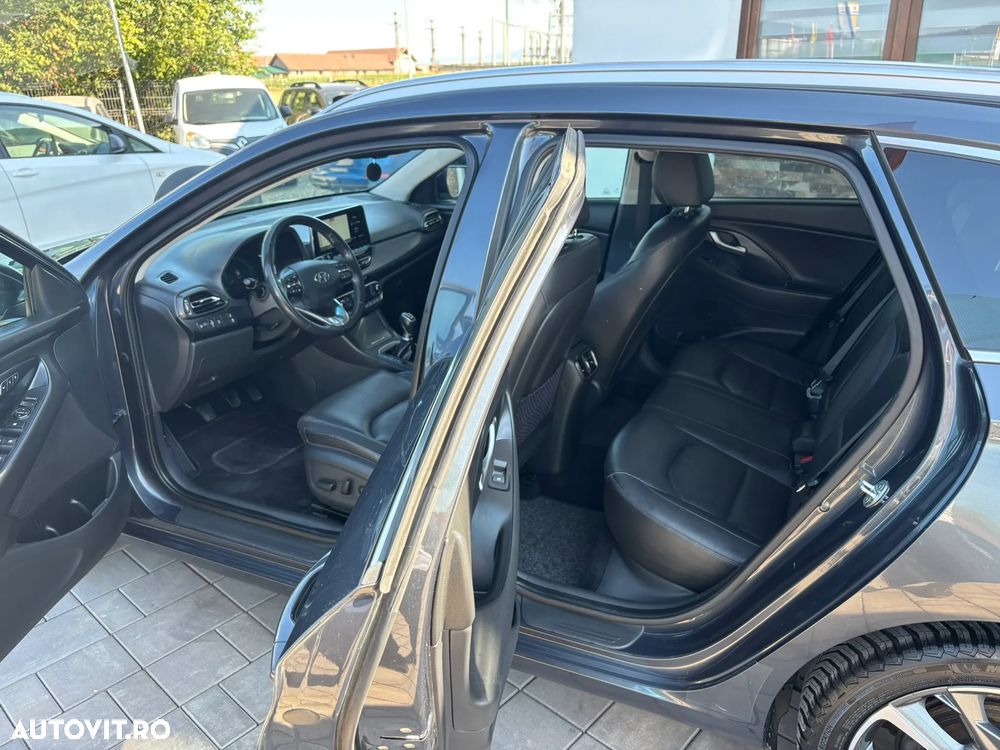 Hyundai i30 - 14