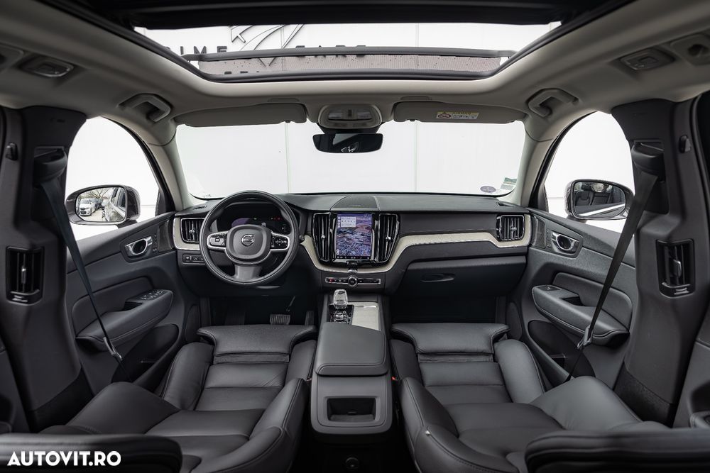 Volvo XC 60 Recharge T6 Twin Engine eAWD Inscription Expression - 4