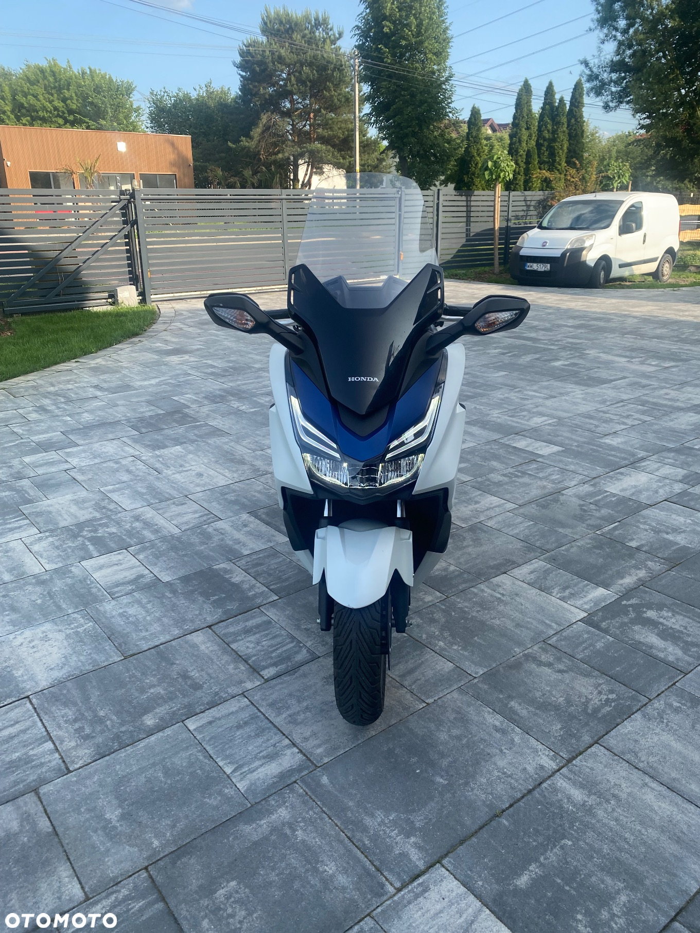 Honda NSS - 4