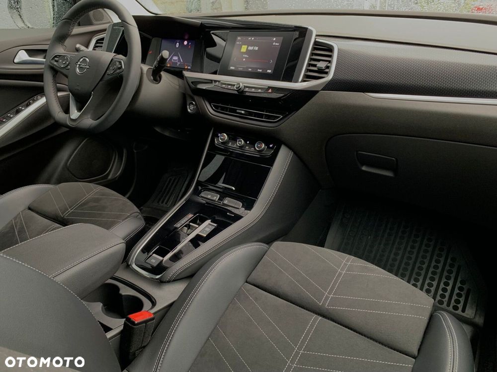 Opel Grandland 1.2 T GS S&S - 16