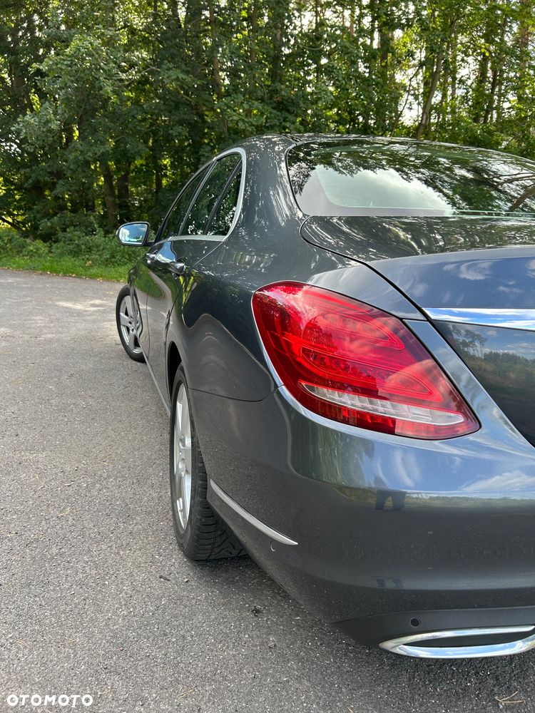 Mercedes-Benz Klasa C 180 CGI BlueEff Avantgarde - 7