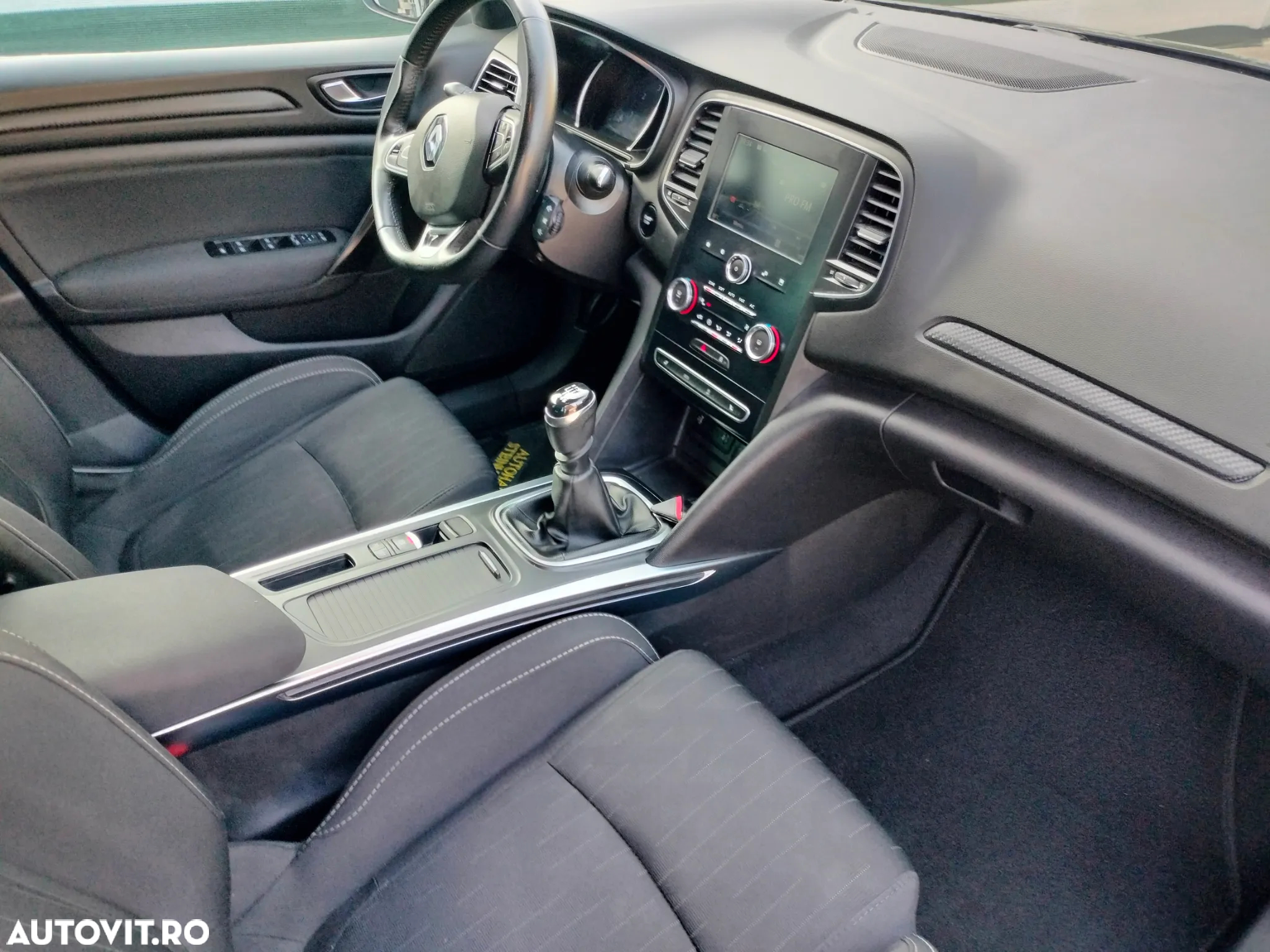 Renault Megane Grandtour ENERGY TCe 115 LIMITED - 24