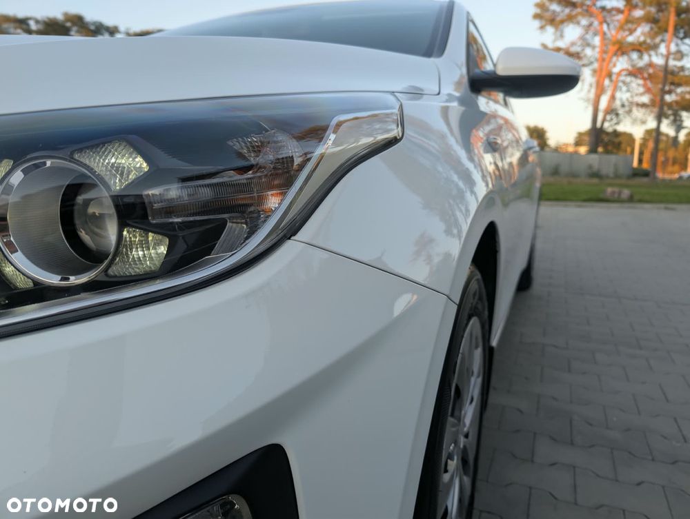 Kia Ceed - 21