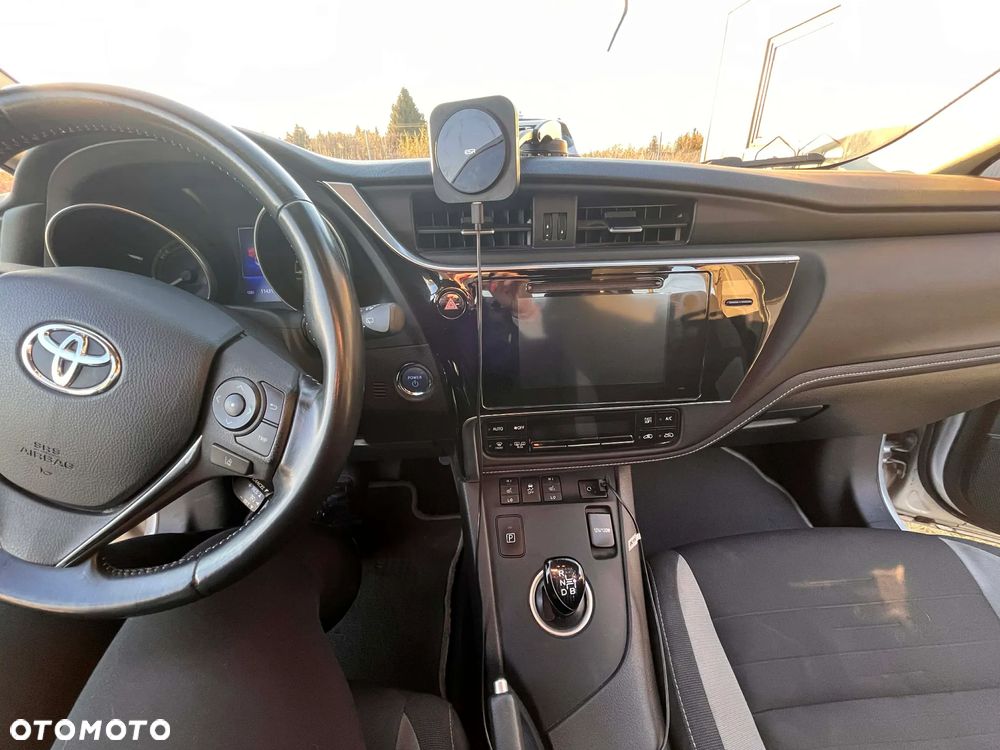 Toyota Auris Hybrid 135 Active - 10
