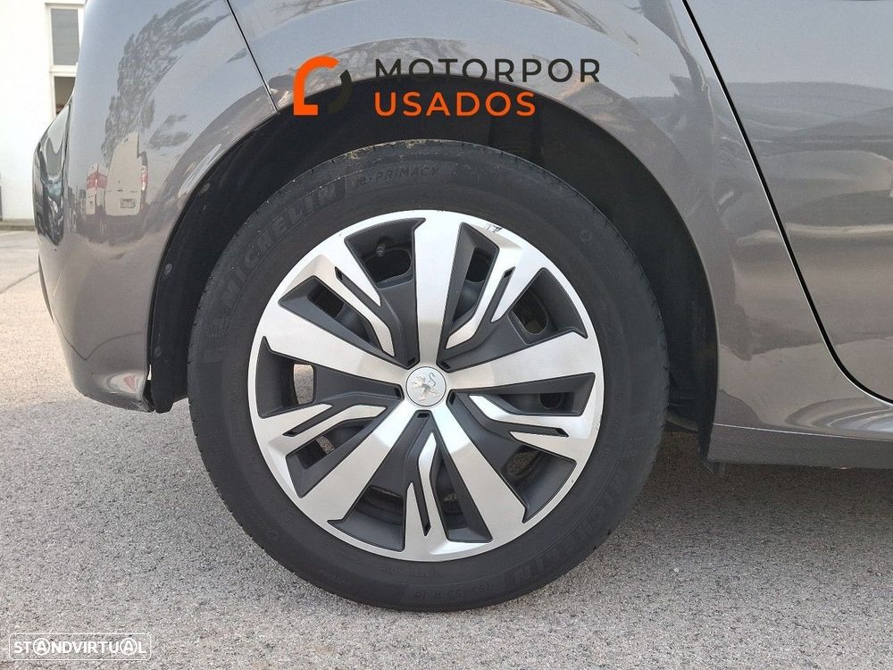 Peugeot 208 1.2 PureTech Active Pack - 11