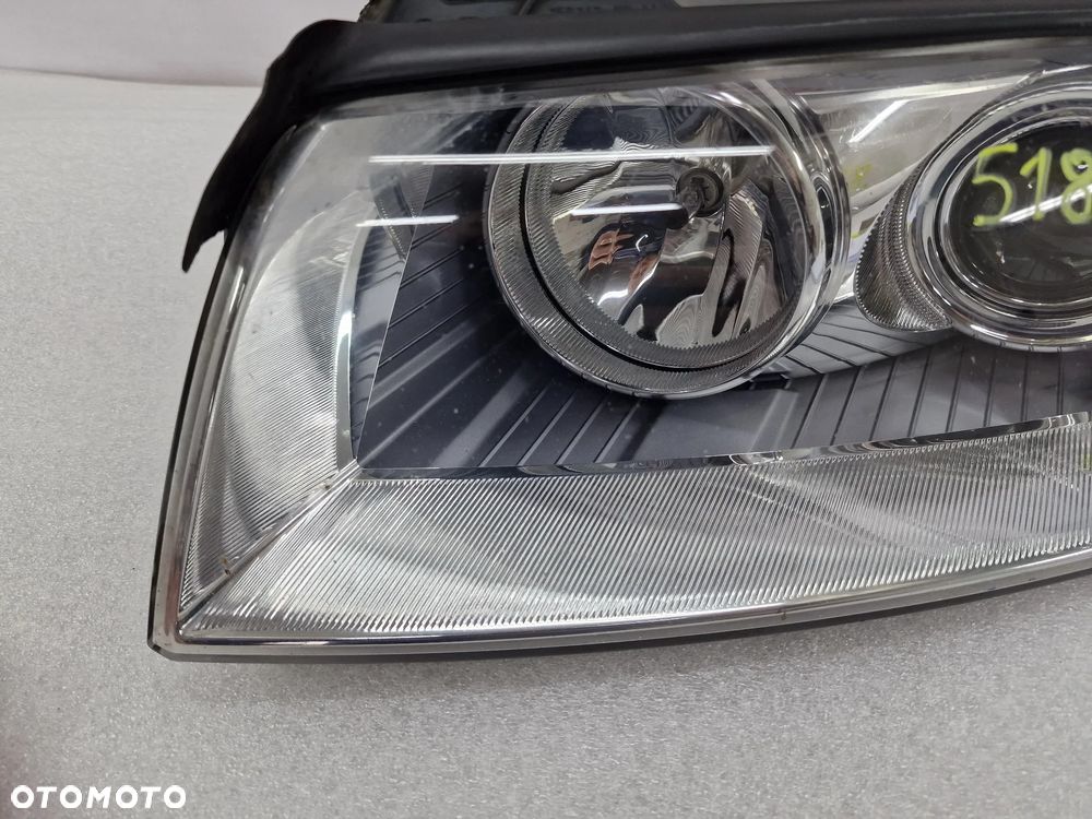AUDI A8 D3 / D3 LIFT 02-08 LEWA ZWYKŁA LAMPA PRZEDNIA PRZÓD SOCZEWKA , NR AUKCJI LA518 - 4