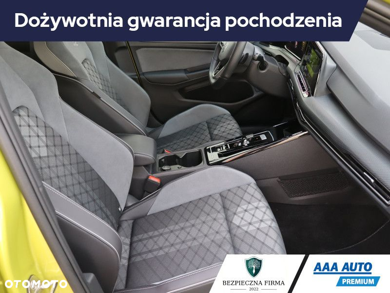 Volkswagen Golf - 10