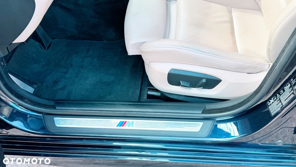 BMW Seria 5 528i xDrive Sport-Aut Luxury Line - 16