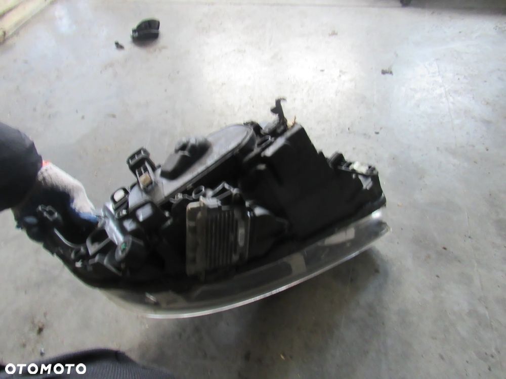 volvo v60 16r prawa lewa lampa przednia - 8