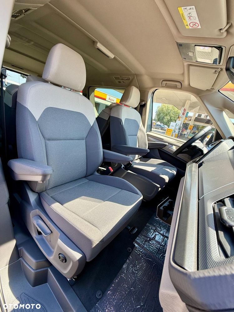 Volkswagen Multivan - 14