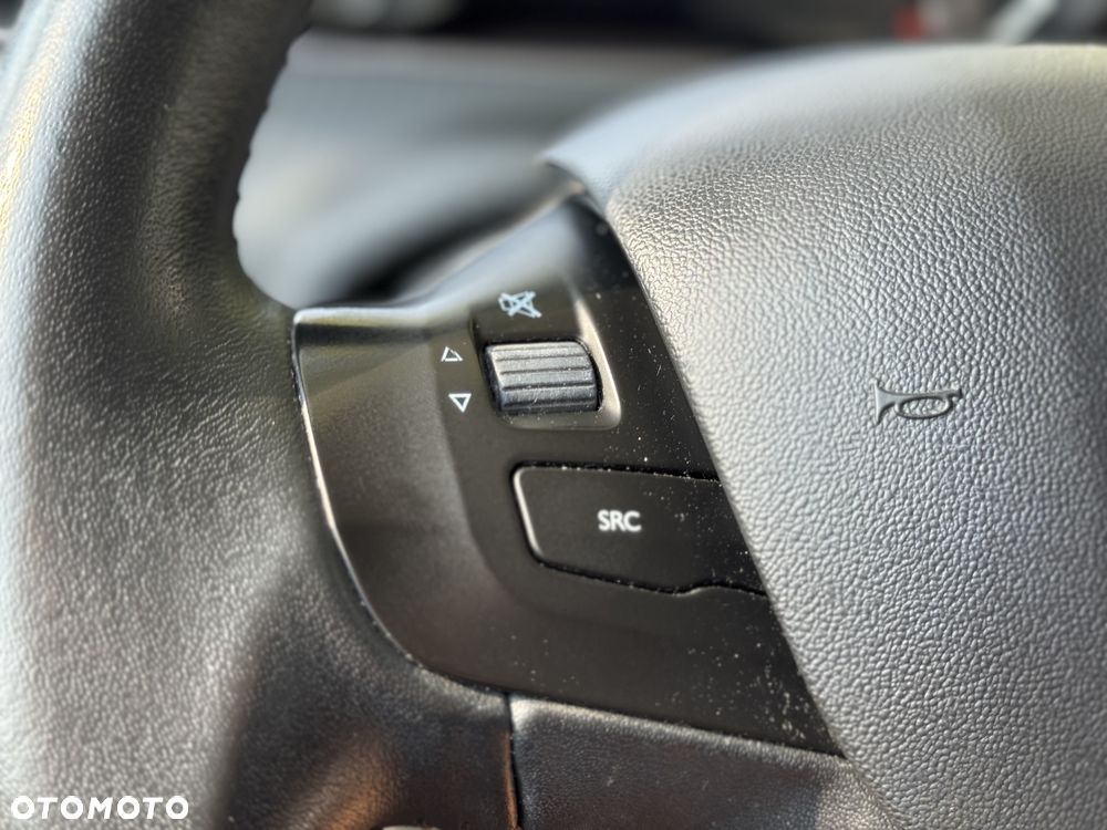 Peugeot 2008 - 17