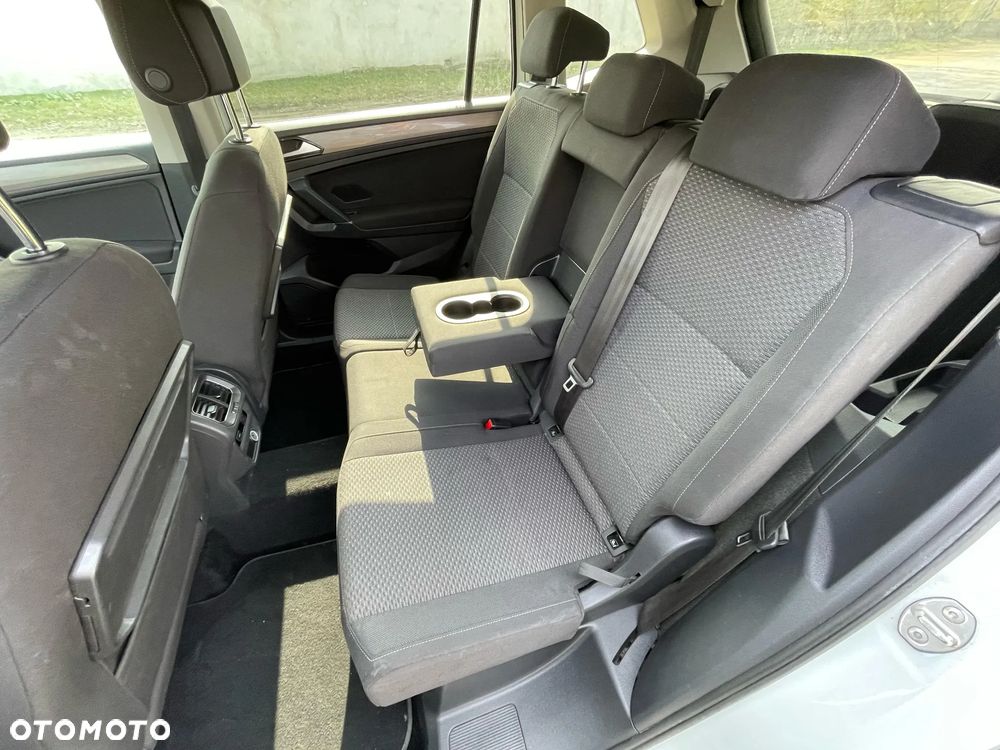 Volkswagen Tiguan Allspace 2.0 TDI 4Mot SCR Comfortline DSG 7os - 29
