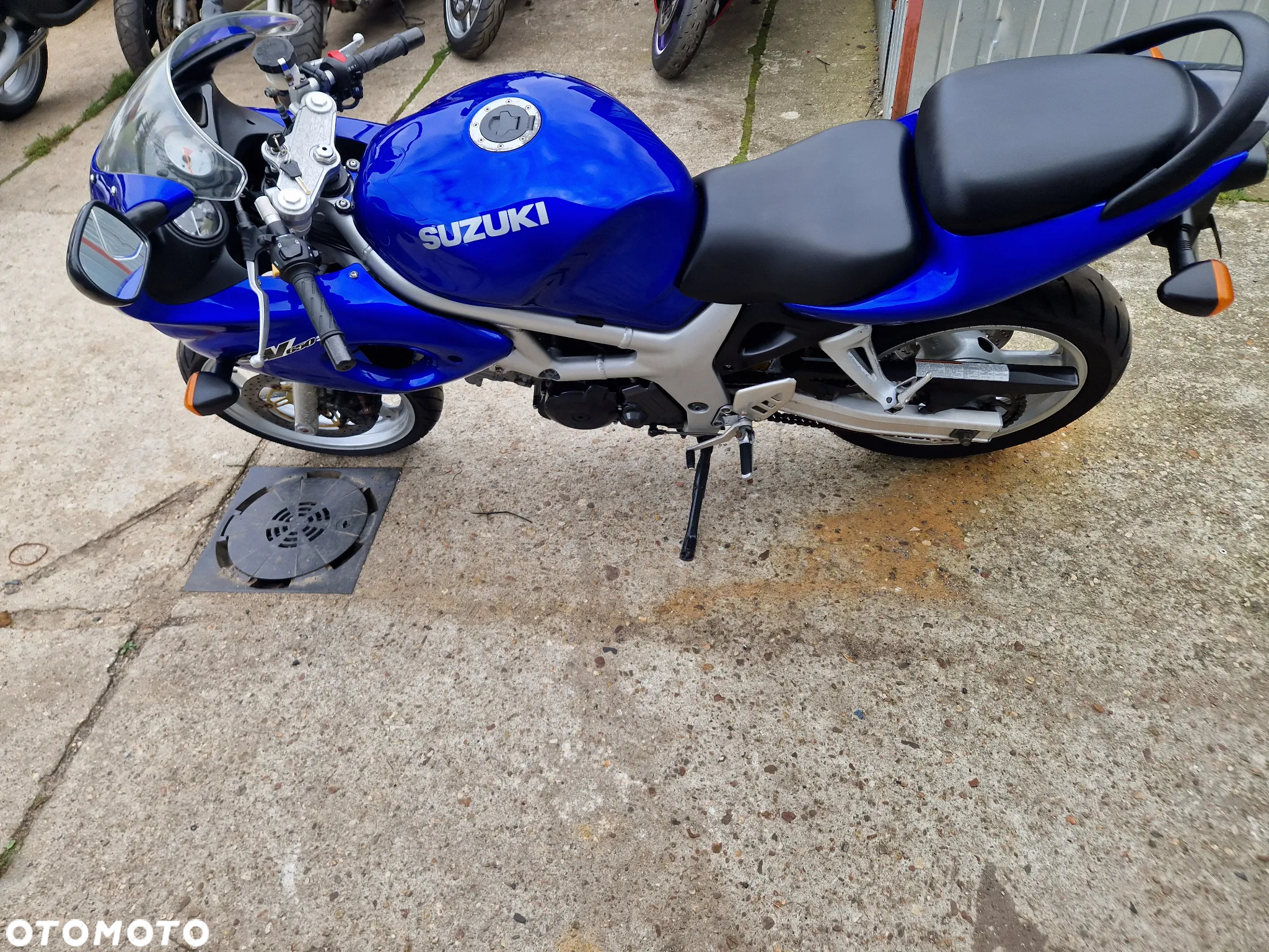Suzuki SV - 8