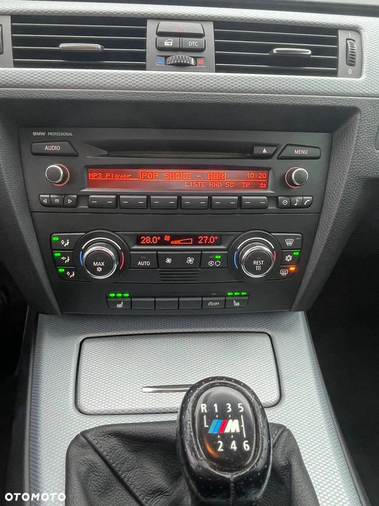 BMW Seria 3 320i - 14