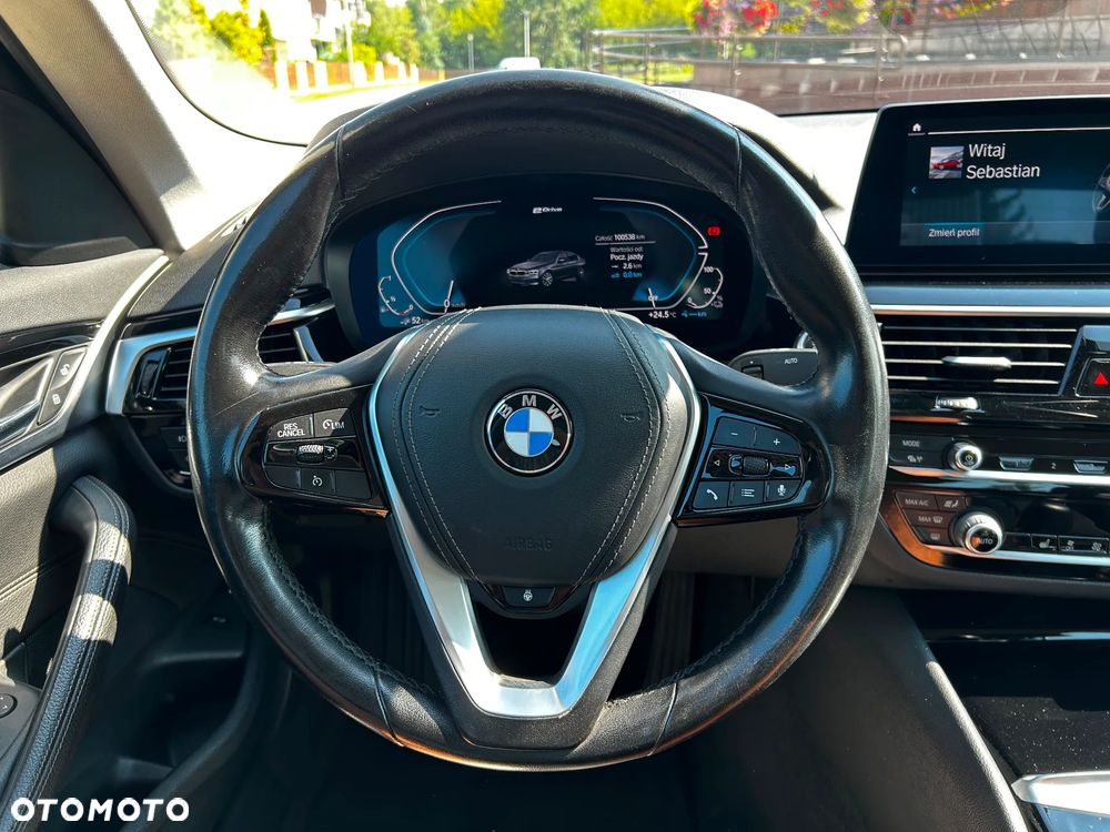 BMW Seria 5 530e iPerformance Luxury Line - 16