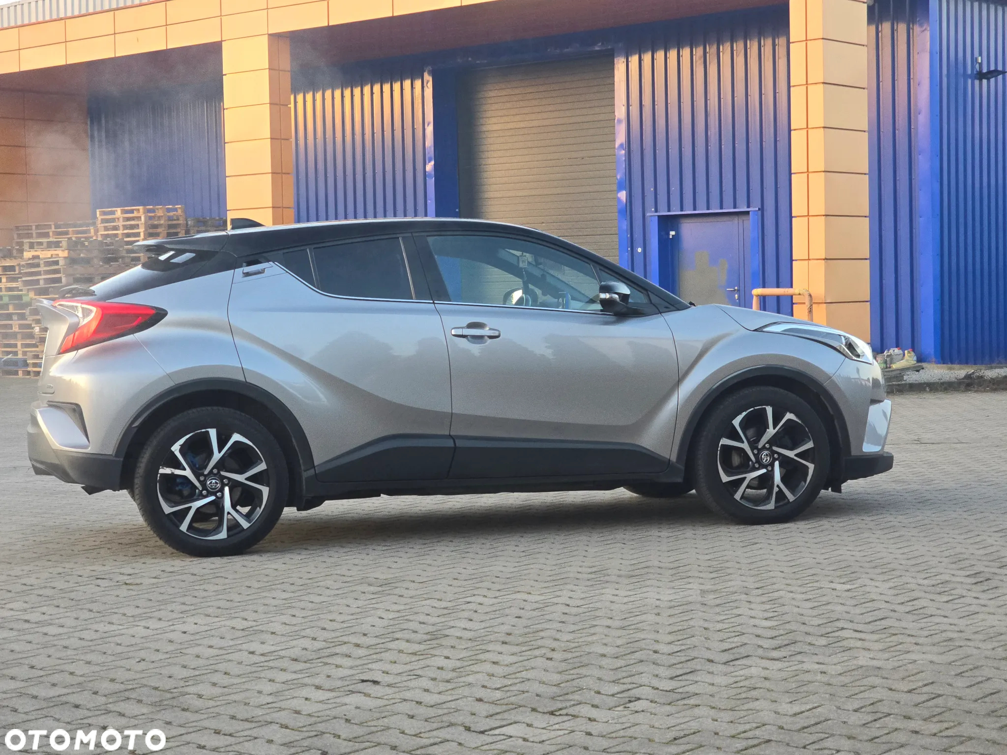Toyota C-HR 1.2 T Dynamic CVT 4x4 - 11