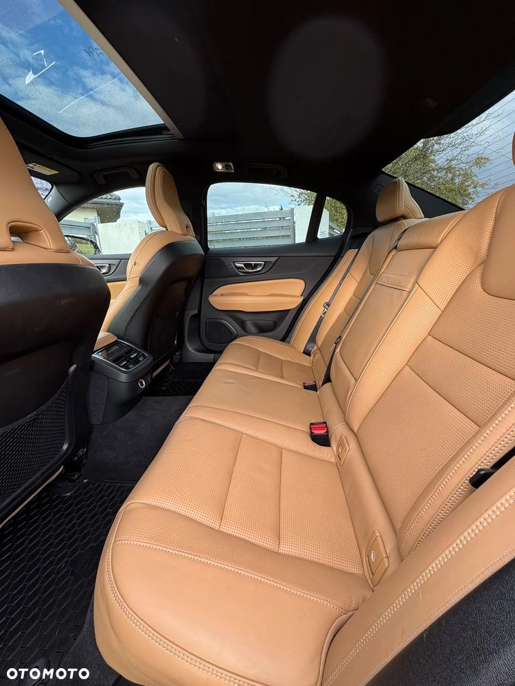 Volvo S60 - 11