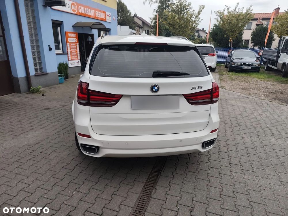 BMW X5 xDrive40d - 13