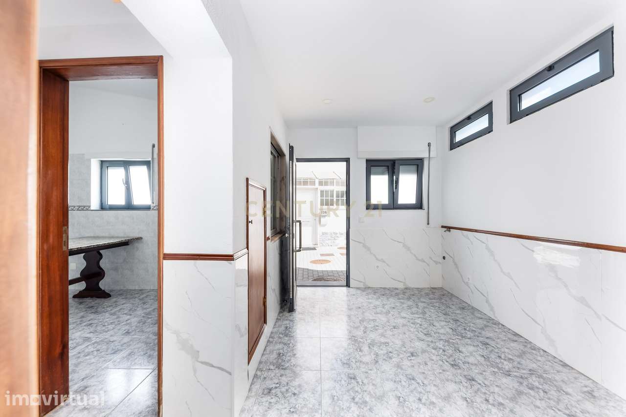 Apartamento T2 em Alfragide, Amadora - Oportunidade Única! - Grande imagem: 2/37