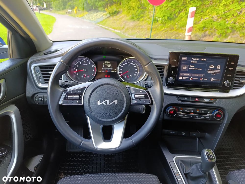 Kia Ceed 1.5 T-GDI M - 6