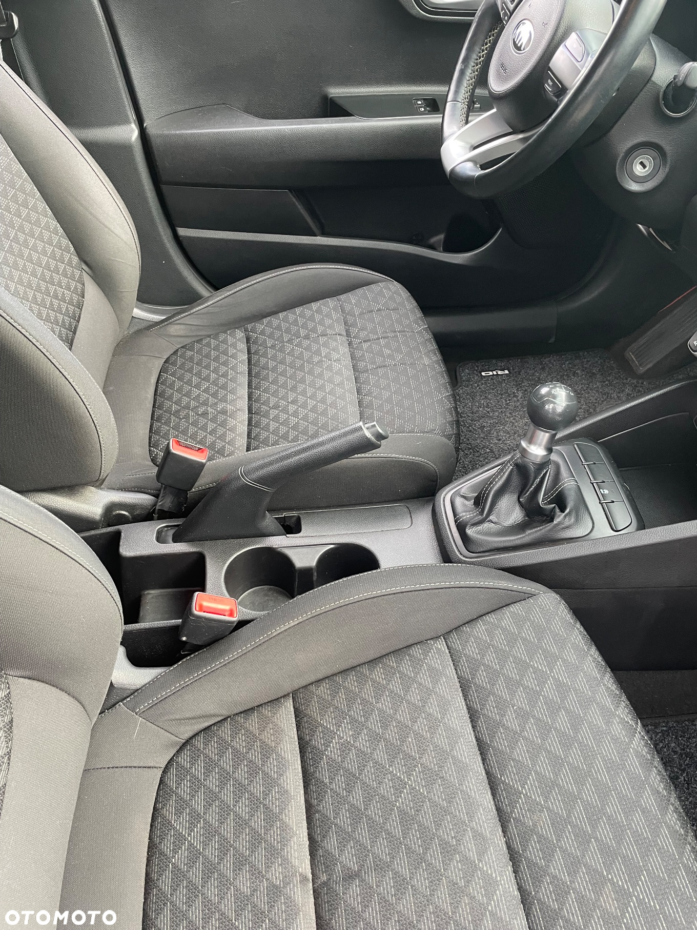 Kia Rio 1.2 Business Line - 24