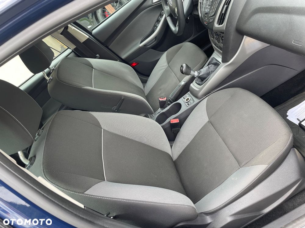 Ford Focus - 23