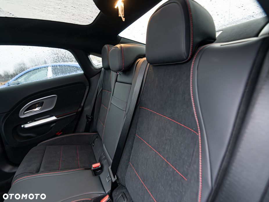 Mercedes-Benz CLA 200 mHEV 8G-DCT - 15