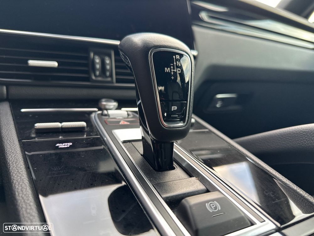 Porsche Cayenne - 10