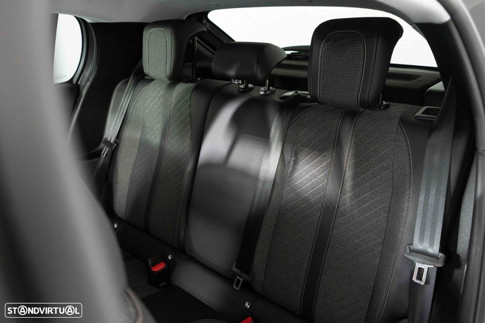 Peugeot 208 1.2 PureTech Allure Pack - 11