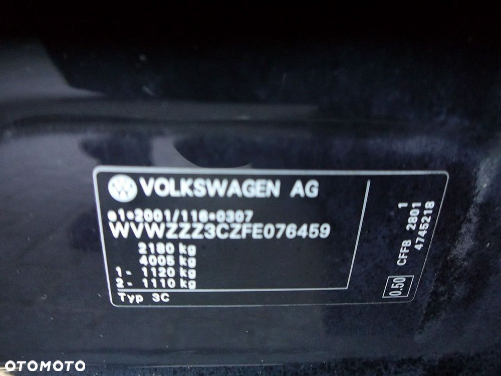 Volkswagen Passat - 38