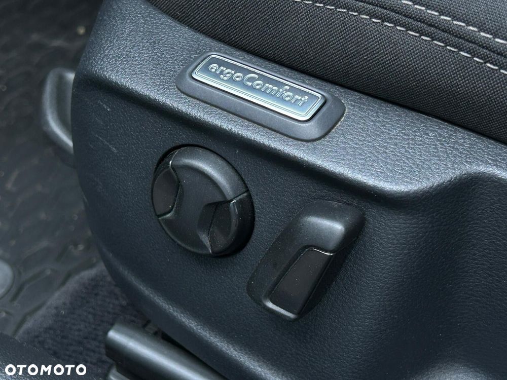 Volkswagen Passat 1.8 TSI BMT Comfortline DSG - 34