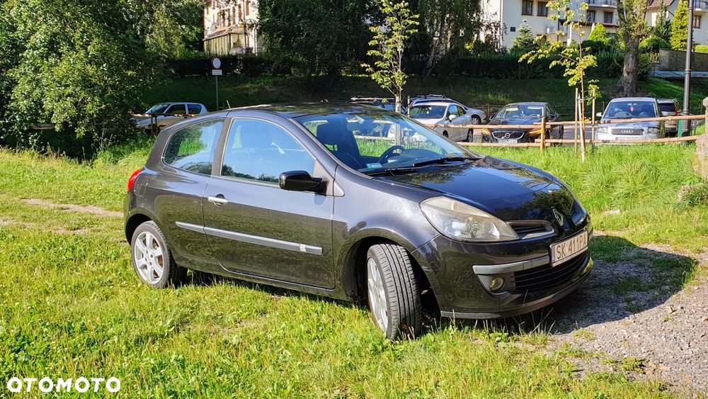 Renault Clio 1.6 16V Expression - 1